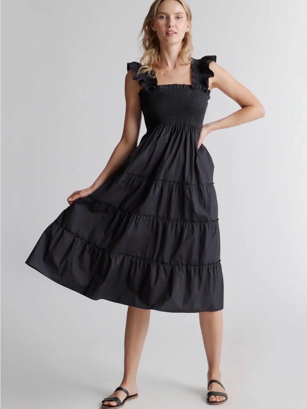 QUINCE • 100% Organic Cotton Poplin Smocked Midi Dress Medium black